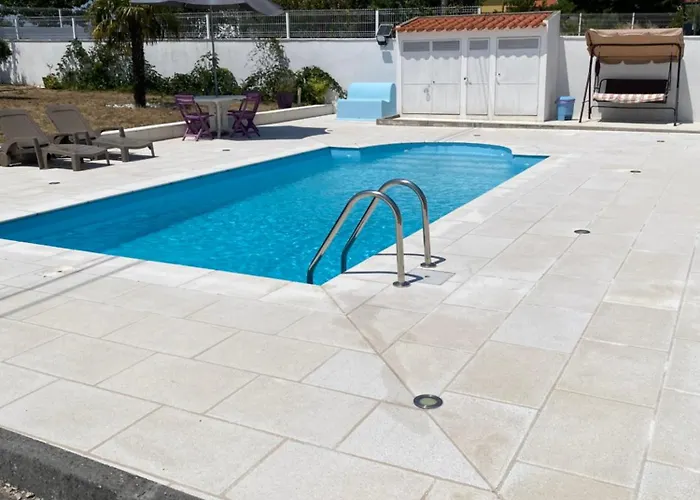 ゲストハウス Residencia Vitoria De Sao Marcos 5*